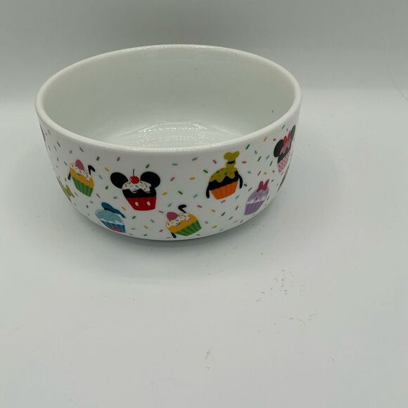 Disney Minnie Mouse Snack Bowl - Multicolor Design - Picture 2 of 5